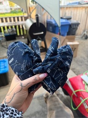 Kids Navy Shark Print Mittens - Cozy Winter Handwear